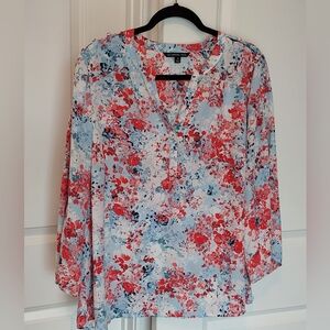 Zac & Rachel Woman- Women's Top Red Blue Floral Button Detail Sleeves Light 1X